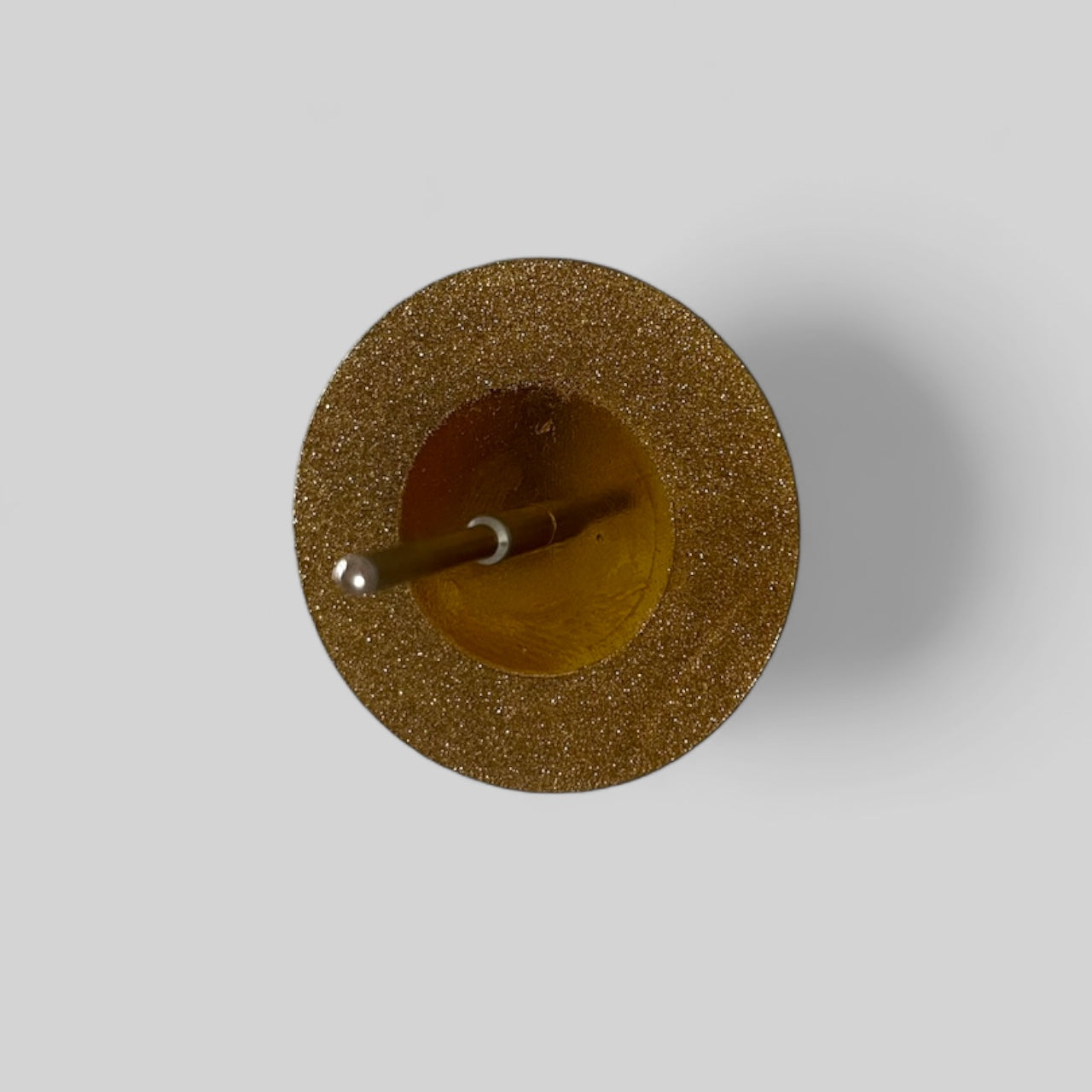 disque or abrasif avec tige monté