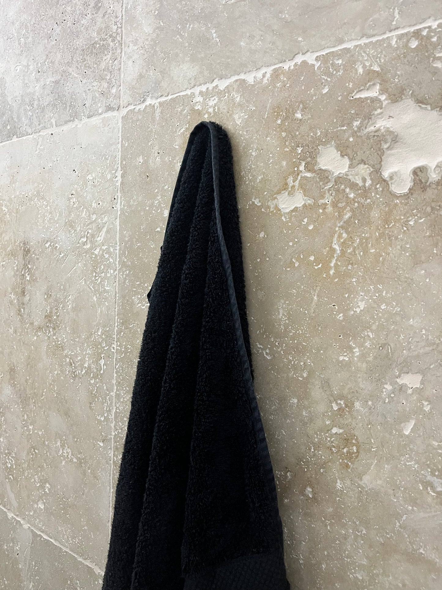 🔥Kit Porta Asciugamani Design – Fissaggio Invisibile su Parete Piastrellata – Set da 3 – Profondità 8 cm + Punta Diamantata 28 mm Inclusa